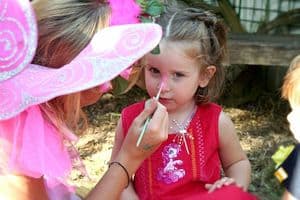 Schminken op kinderfeestje