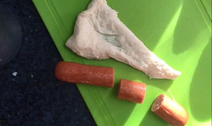 Hapjes kinderbuffet op school danerolles knakworst