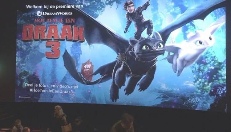 Filmzaal met filmdoek