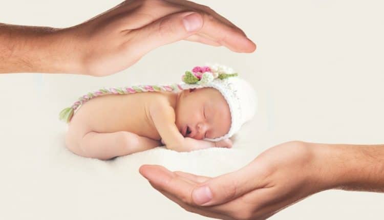 prematuur kleine baby beschermen