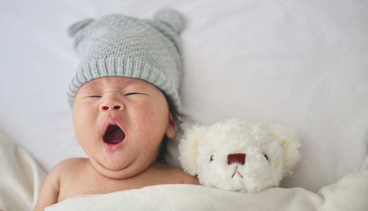 slapen baby slaapritme doorslapen aantal slaapuren
