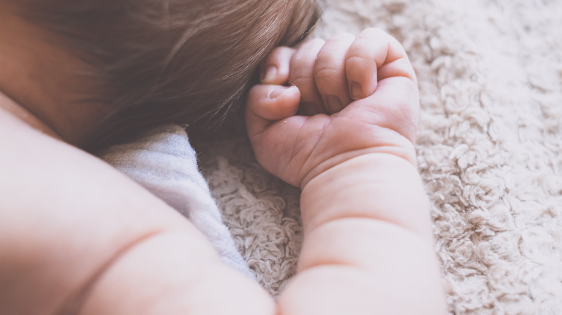 Lichaamstaal En Geluiden Herkennen Wat Je Baby Je Vertelt