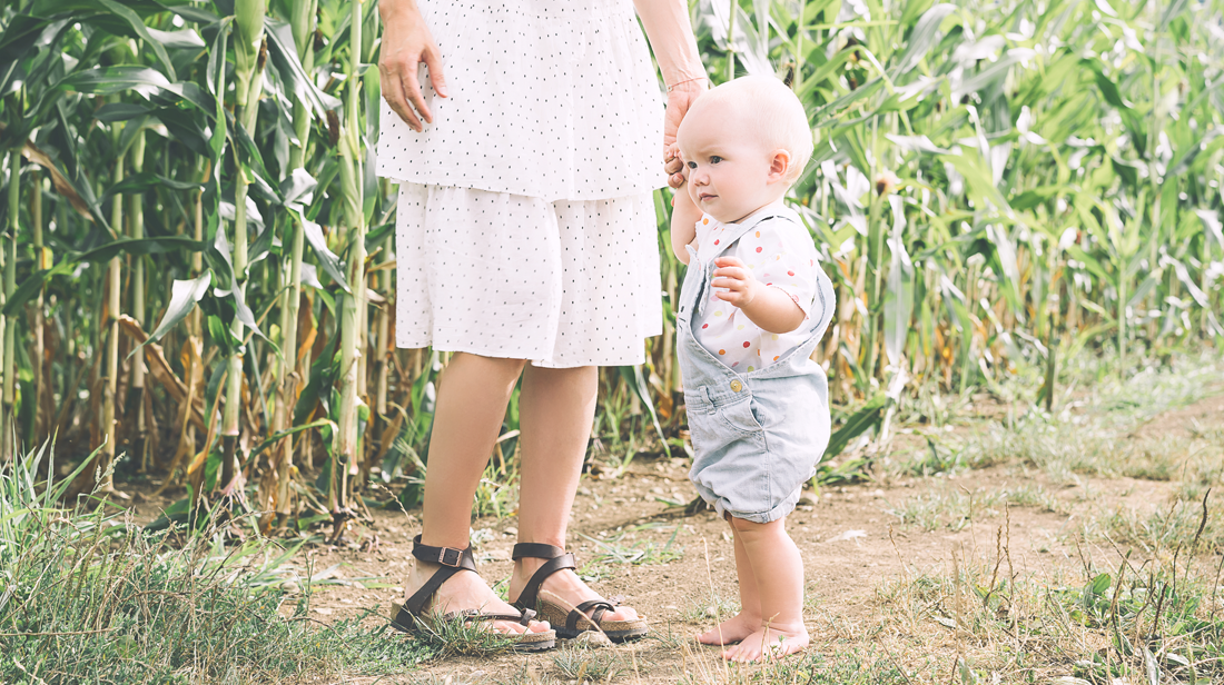 Baby 11 Maanden Oud Lopen Eerste Woordjes Ontwikkeling Motoriek