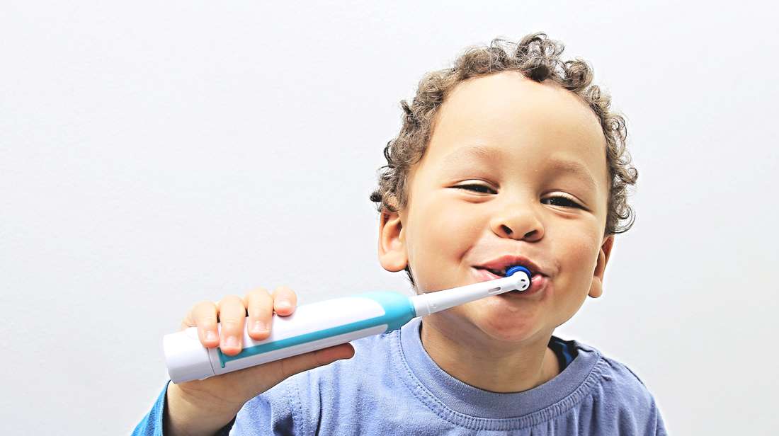 Ingenieurs Eik West tandenpoetsen bij je kind: 10 tips om het makkelijk te maken