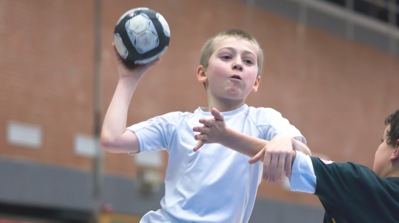 Vertrappen verontschuldigen Warmte Handbal; een leuke sport voor jouw kind?